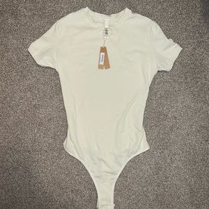 Skims Tshirt Bodysuit